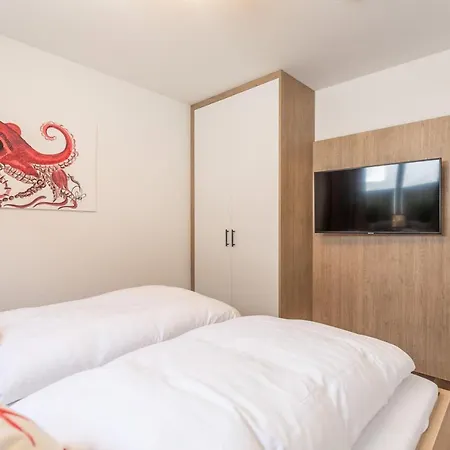 Bahnhofstr 9 Bahnhofstrasse 9, Sandbank 2 * Бюзум