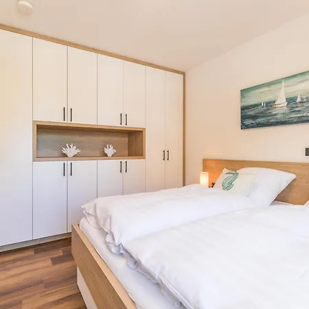 Bahnhofstr 9 Bahnhofstraße 9, Sandbank 2 *